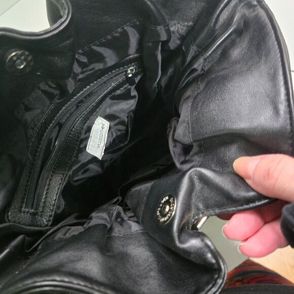 Wilson Leather Ellie V Cinched Black Leather Hobo Bag Silver Buckles 14"x10"x3" - Picture 7 of 8